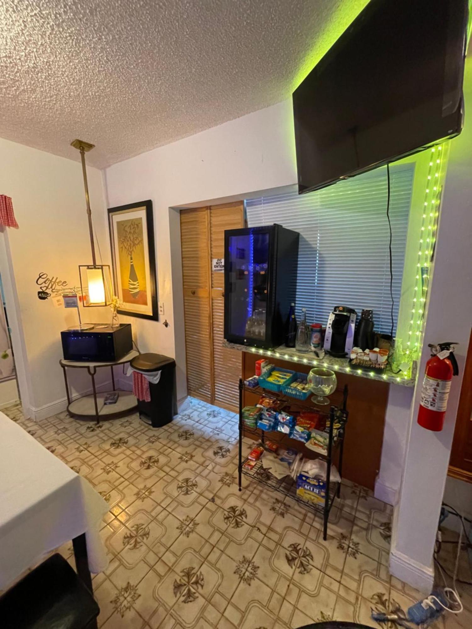 Habitacion Centrica Calle 8 Маями Екстериор снимка